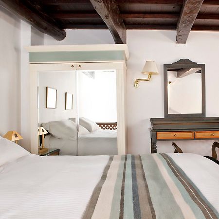 Palazzo Rimondi Boutique Hotel Agios Andonios  Bilik gambar